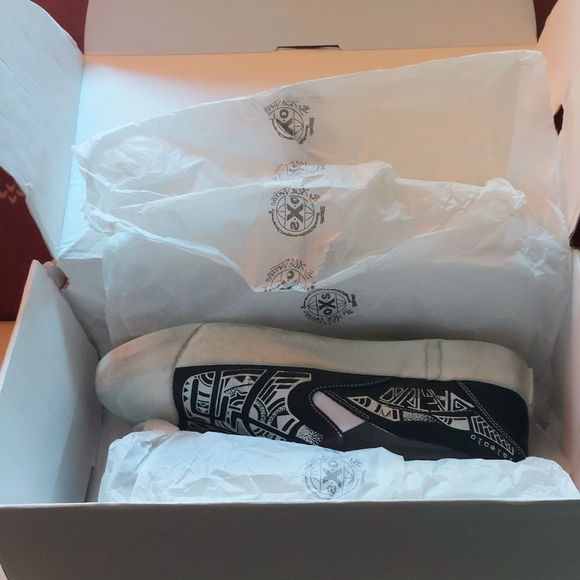 O.X.S. graphic printed slip-on leather sneakers, EU41, NWT unisex - Picture 10 of 12